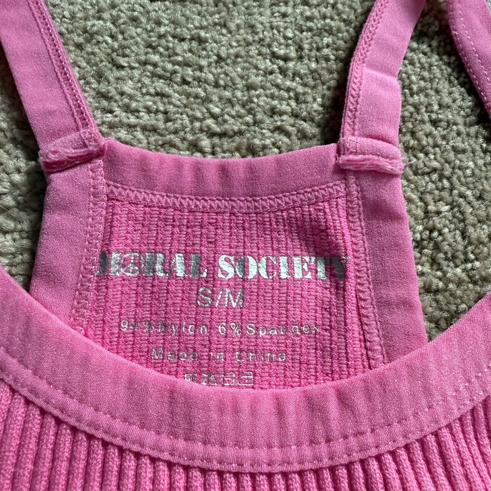 Vibrant Pink Ribbed Tank Top - Picture 3 of 3